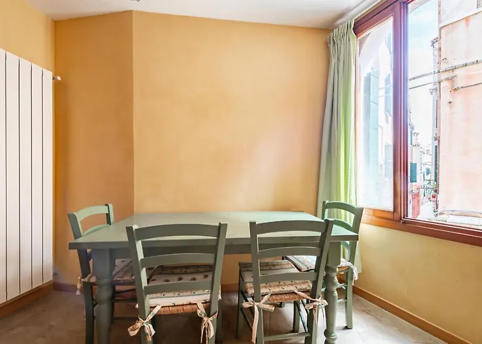 Guesthost - Arsenale Duplex Appartement